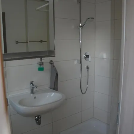 Apartment Ruhig Gelegene In Schoener Ortsrandlage Germaringen